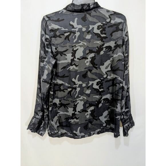 Equipment Femme Silk Camo Button Down Shirt Gray Black XS - Picture 4 of 8